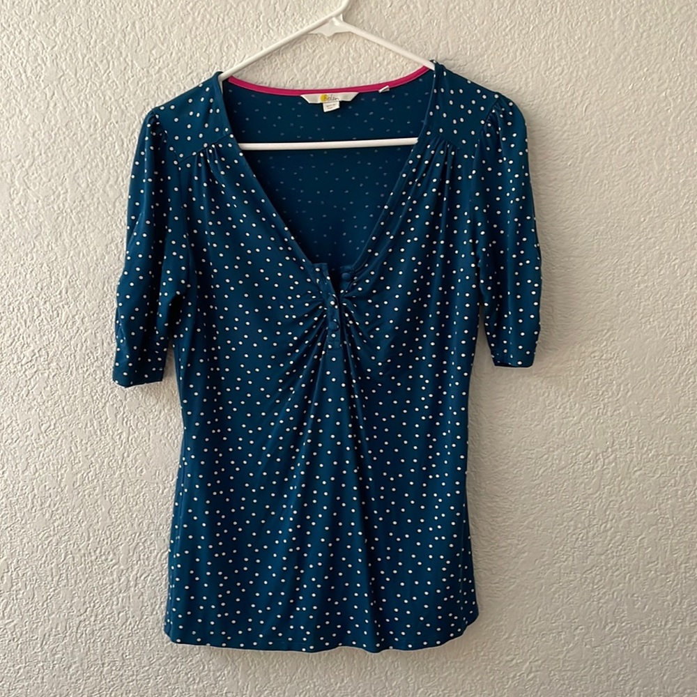Beautiful Boden blouse in perfect condition.